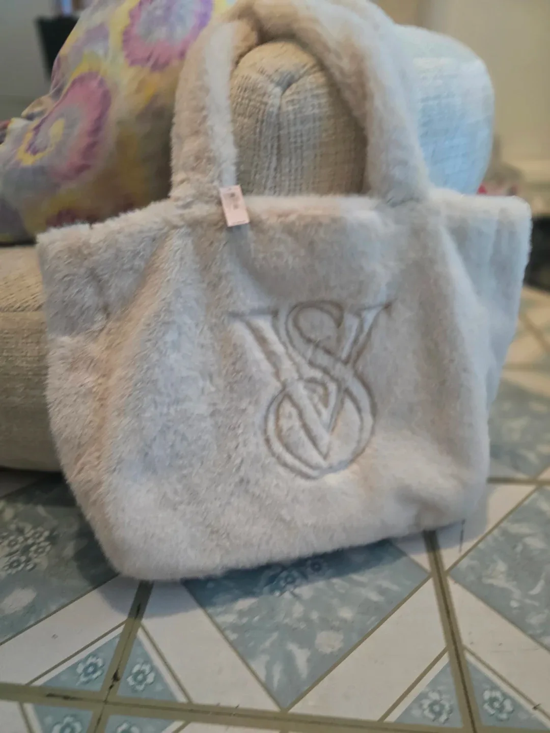 Victoria's Secret White Faux Fur Tote Bag image indicator(2)
