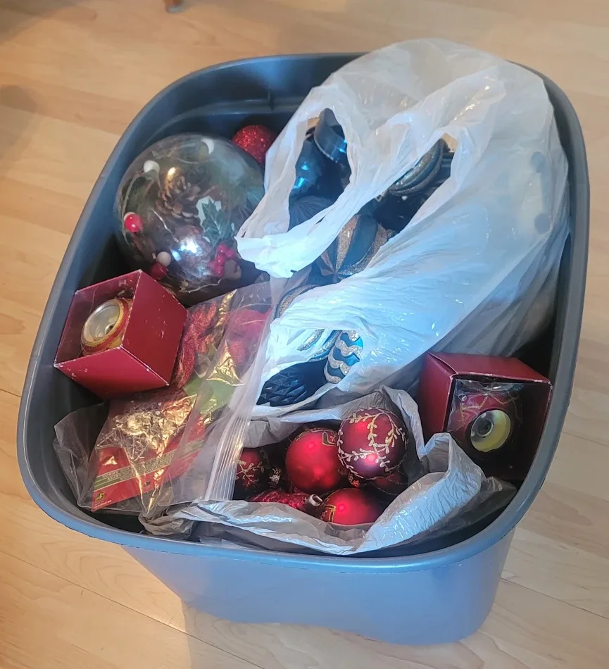 Christmas Ornaments - Assorted Colours