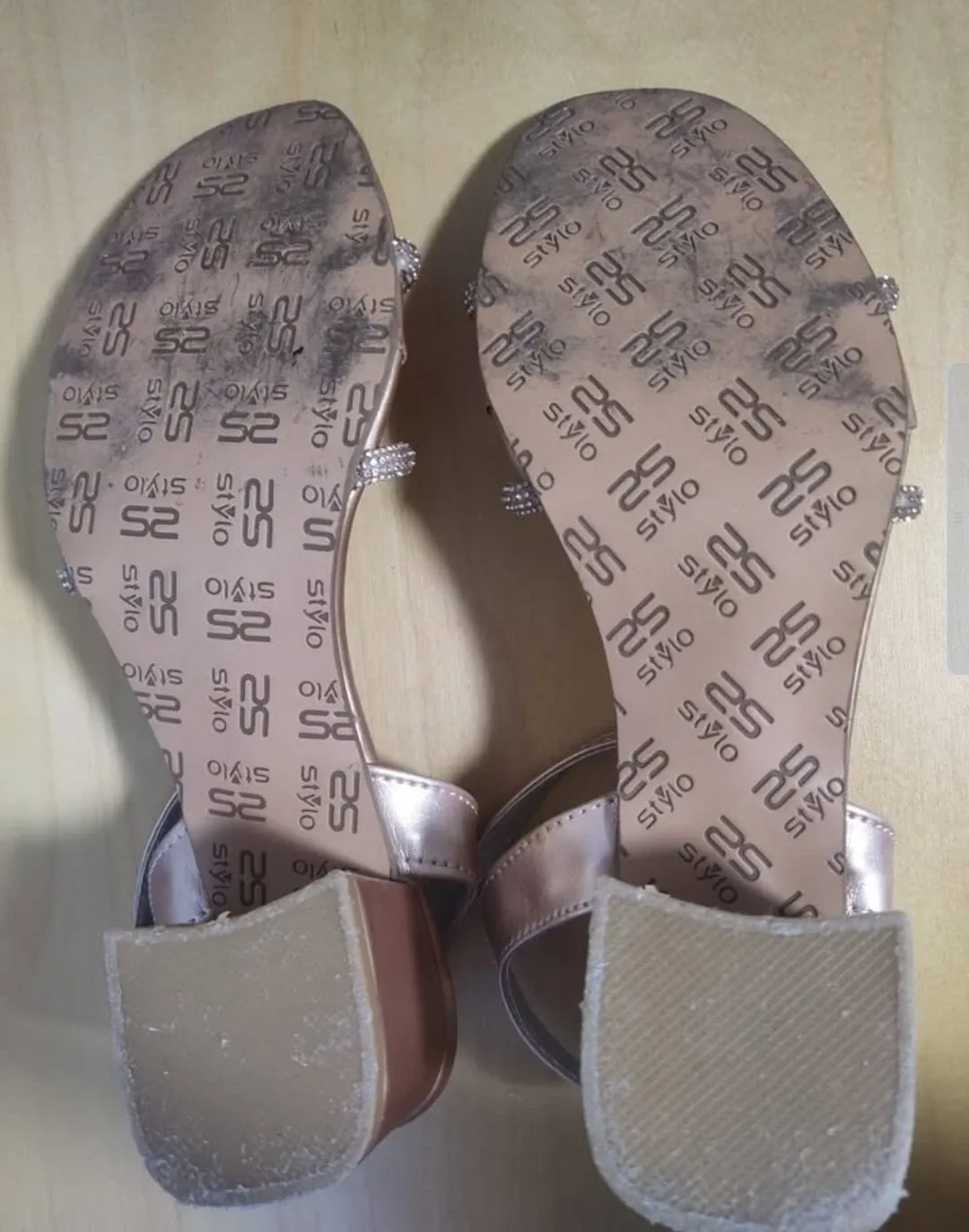 Rose gold block-heeled sandals - Size 5 or 5.5 image indicator(3)
