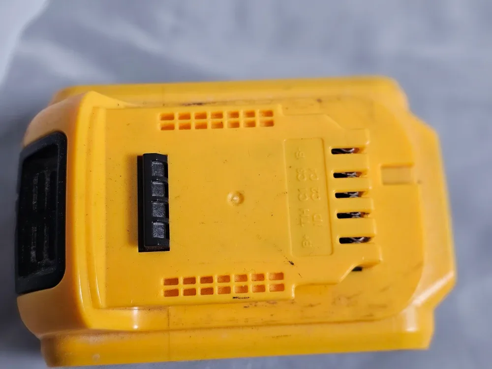 DeWalt 20V 6.0Ah Lithium Ion Battery