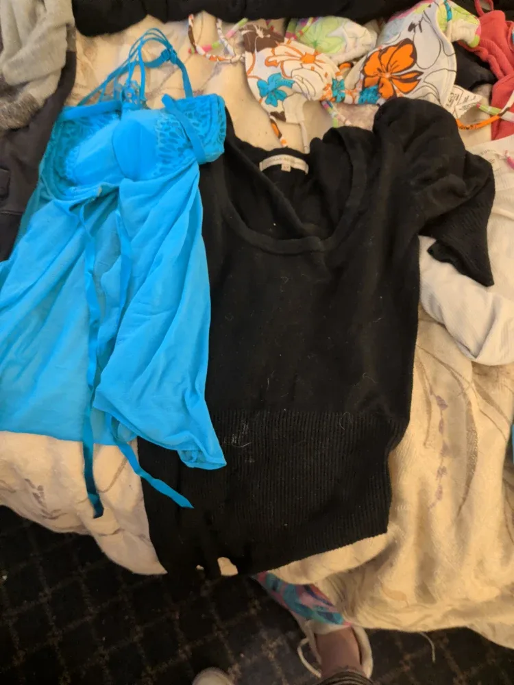 Mixed Clothing Lot image indicator(7)