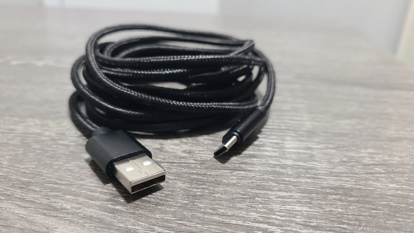 Extra Long Braided USB C Cable - Fast Charging (10ft / 3m) - photo 2