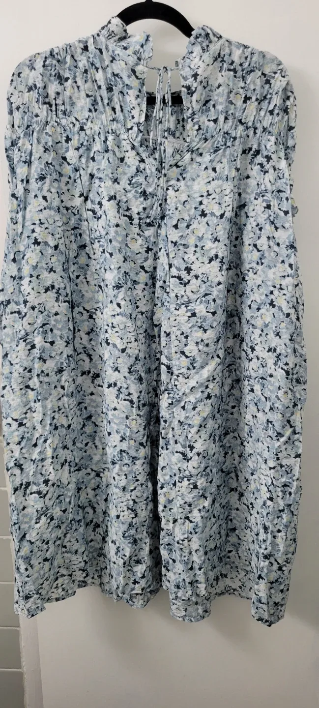 H&M Floral Print Dress - Size XL image indicator(5)