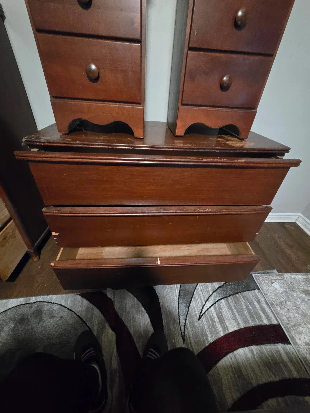 4 pc Wooden Dresser Set - Some Wear image indicator(4)