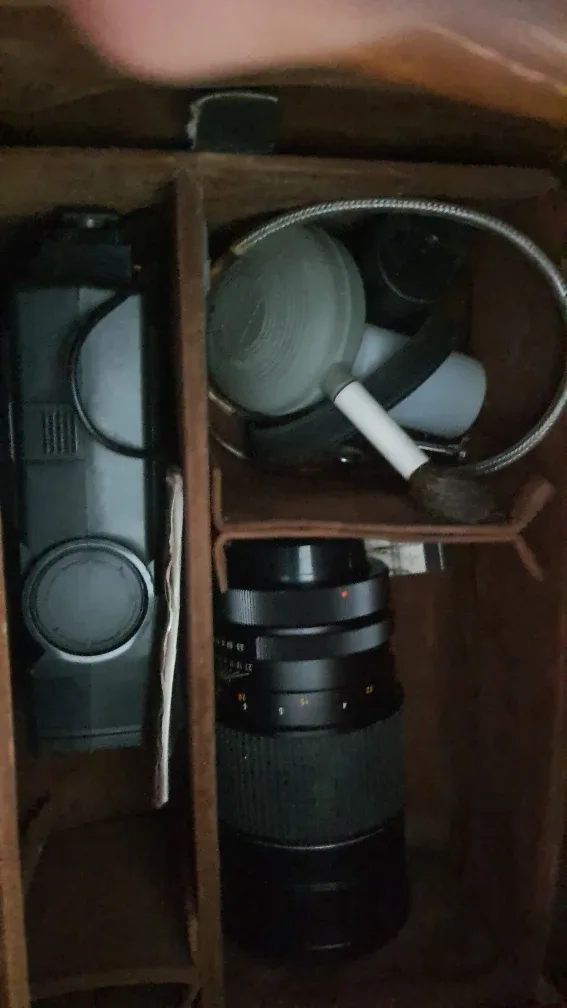 Canon TX Camera with Lenses & Accessories image indicator(4)