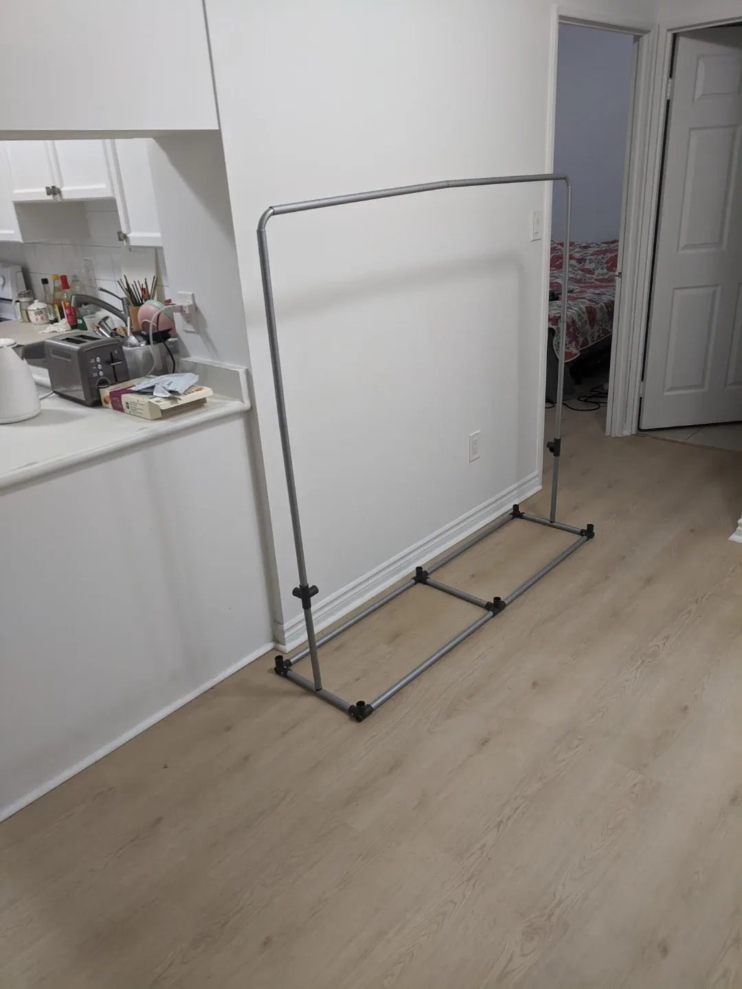 Metal Clothes Rack image indicator(3)