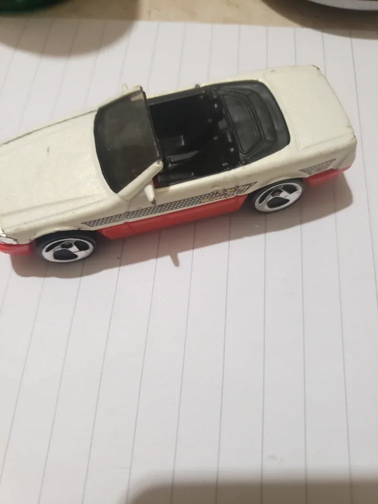 Hot Wheels 1989 Mercedes Benz 500 SL