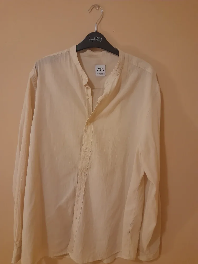 Zara L/XL Button-Up Shirts image indicator(6)