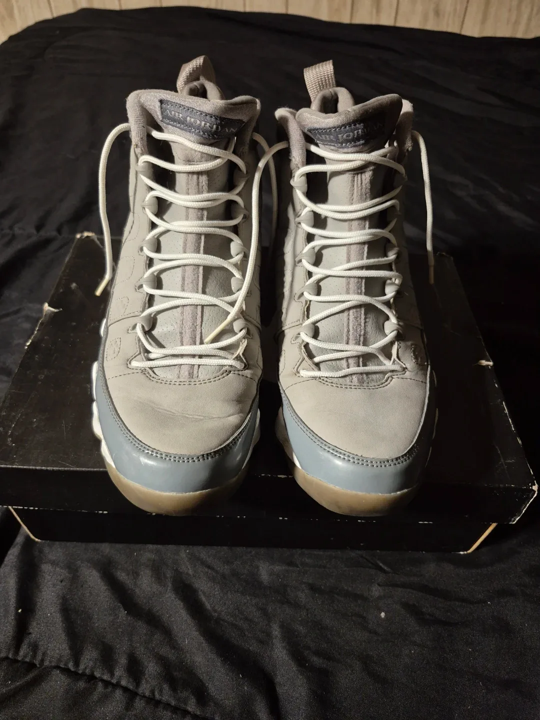 2012 Air Jordan 9 Retro Cool Grey Size 9 image indicator(2)