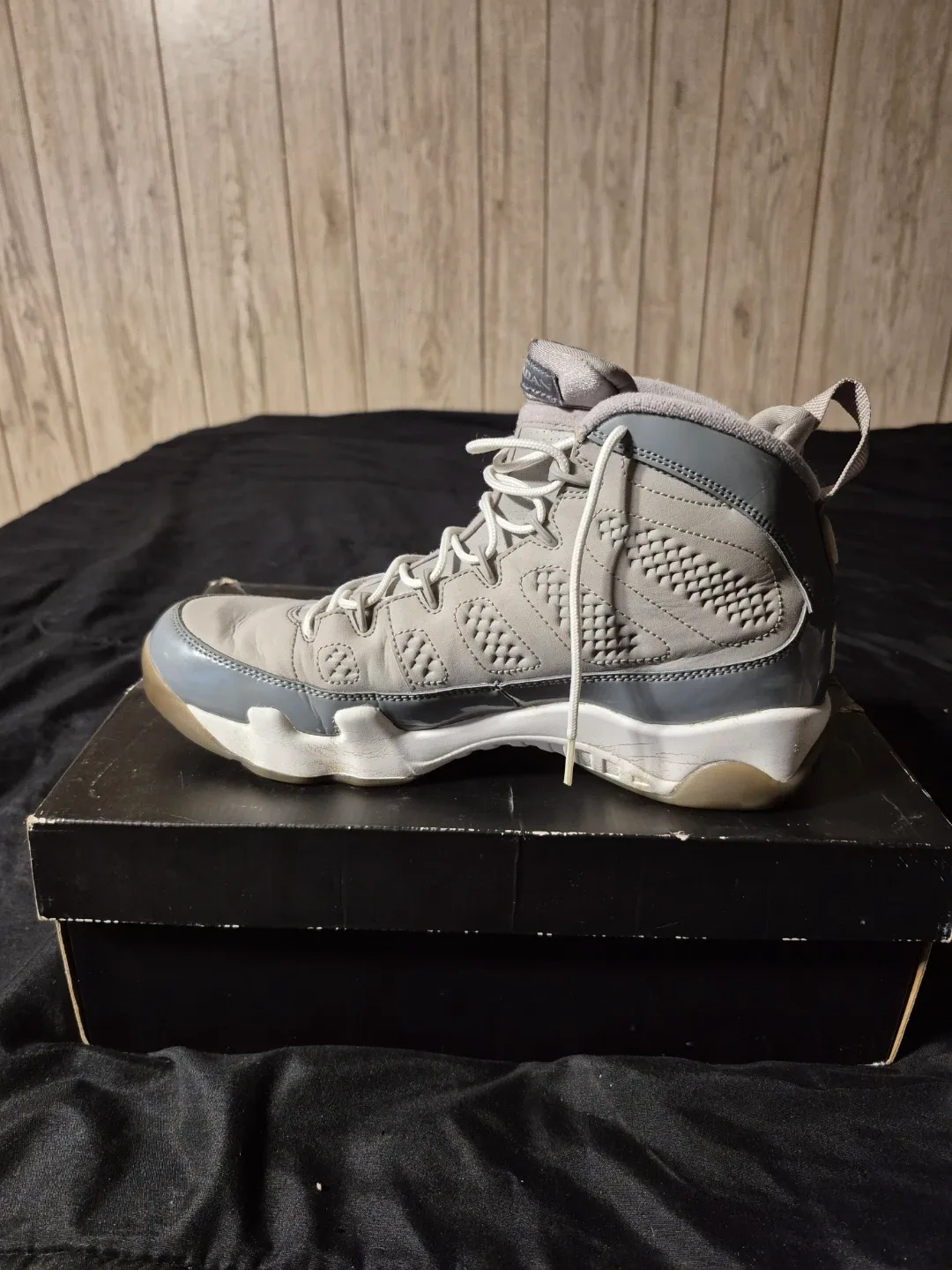 2012 Air Jordan 9 Retro Cool Grey Size 9 image indicator(6)