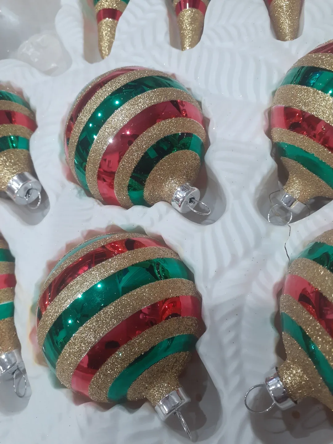 Vintage Christmas Glass Decorations image indicator(3)