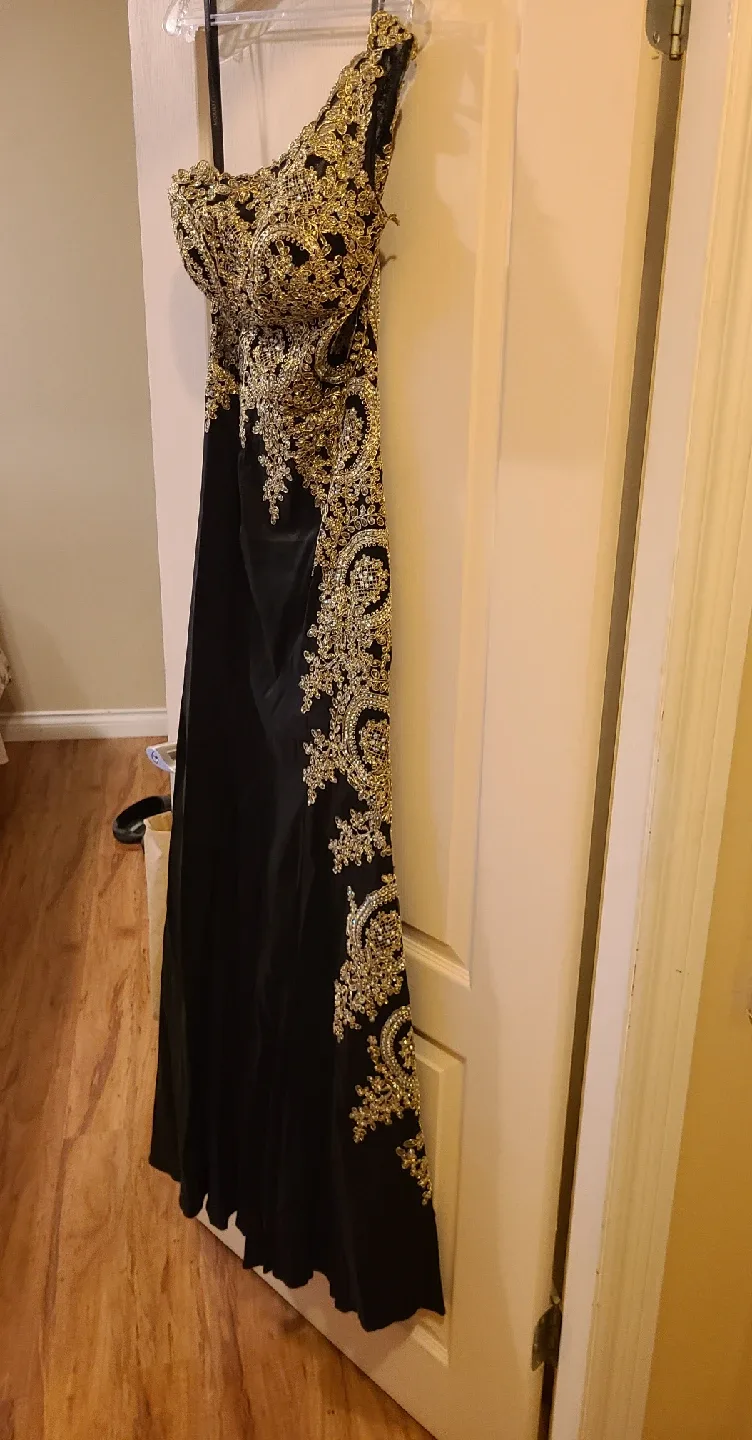 Morilee Madeline Gardner Black & Gold Dress image indicator(2)