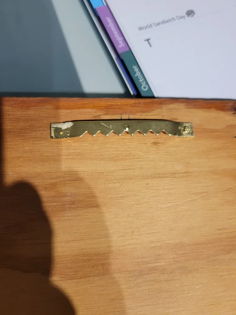 Vintage Rustic Wooden Sign - "To hell with housework!!" image indicator(4)