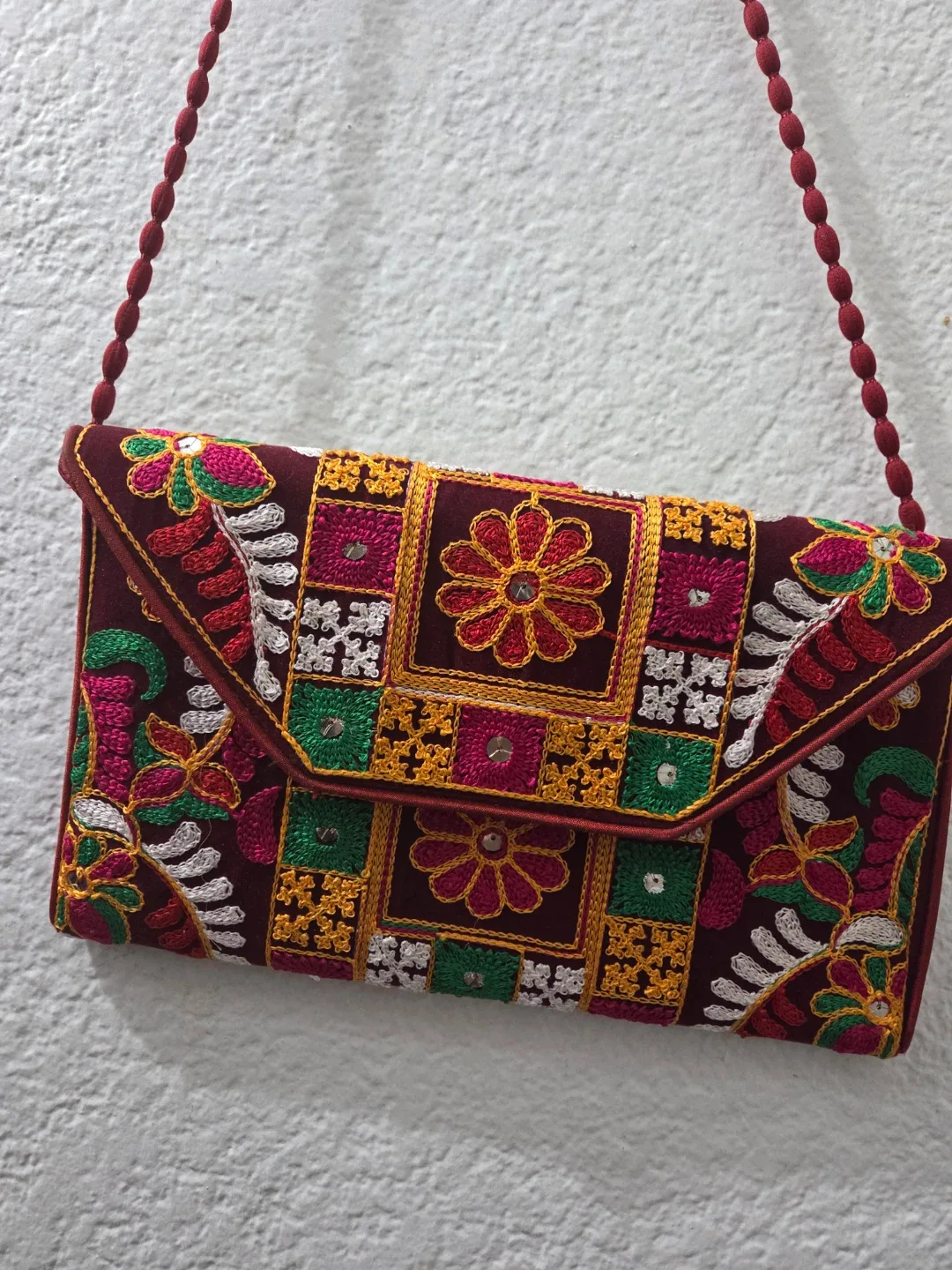 Embroidered tradional Indian Purse image indicator(3)