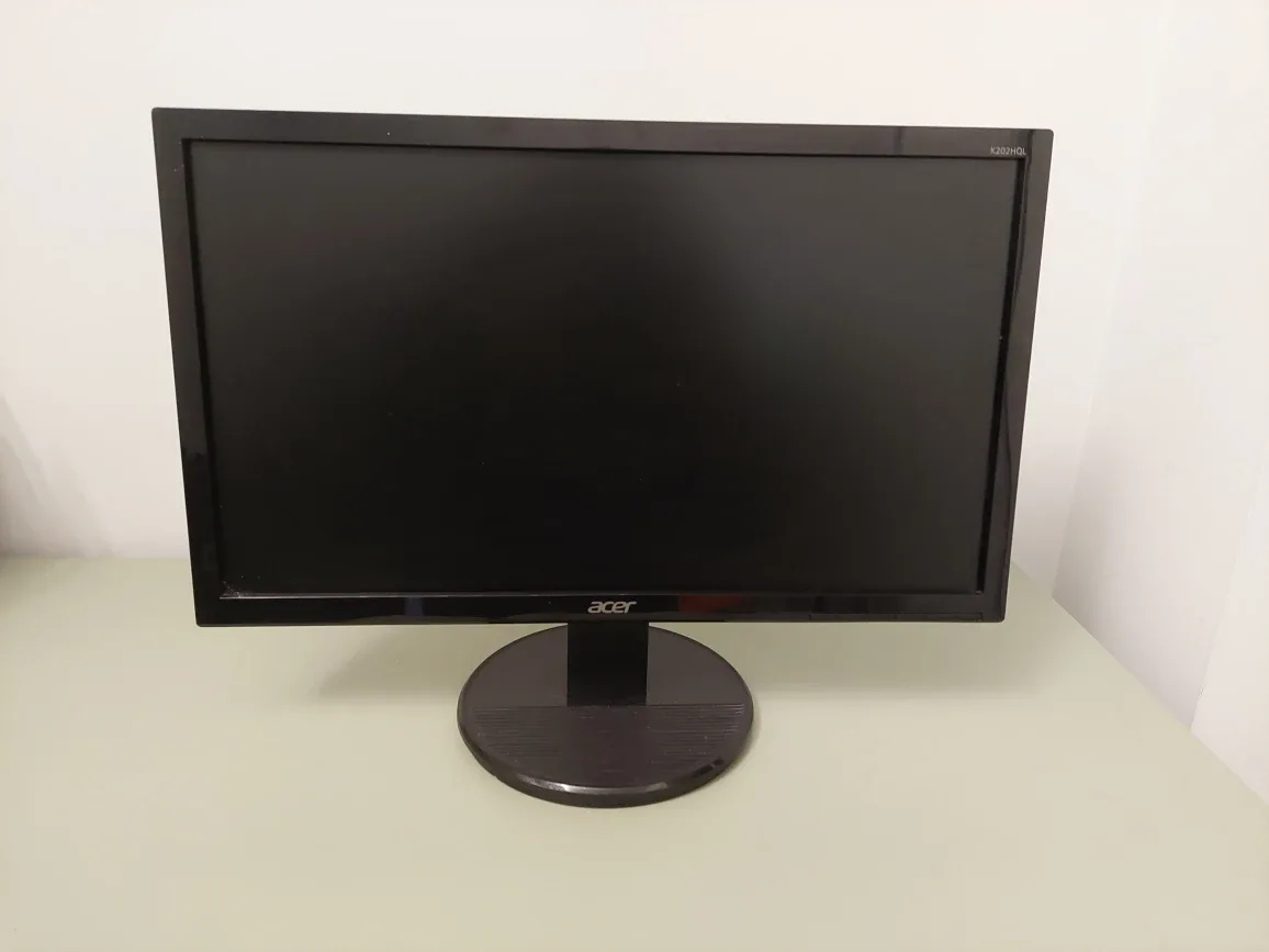 Acer LCD Monitor (19.5 Inch)