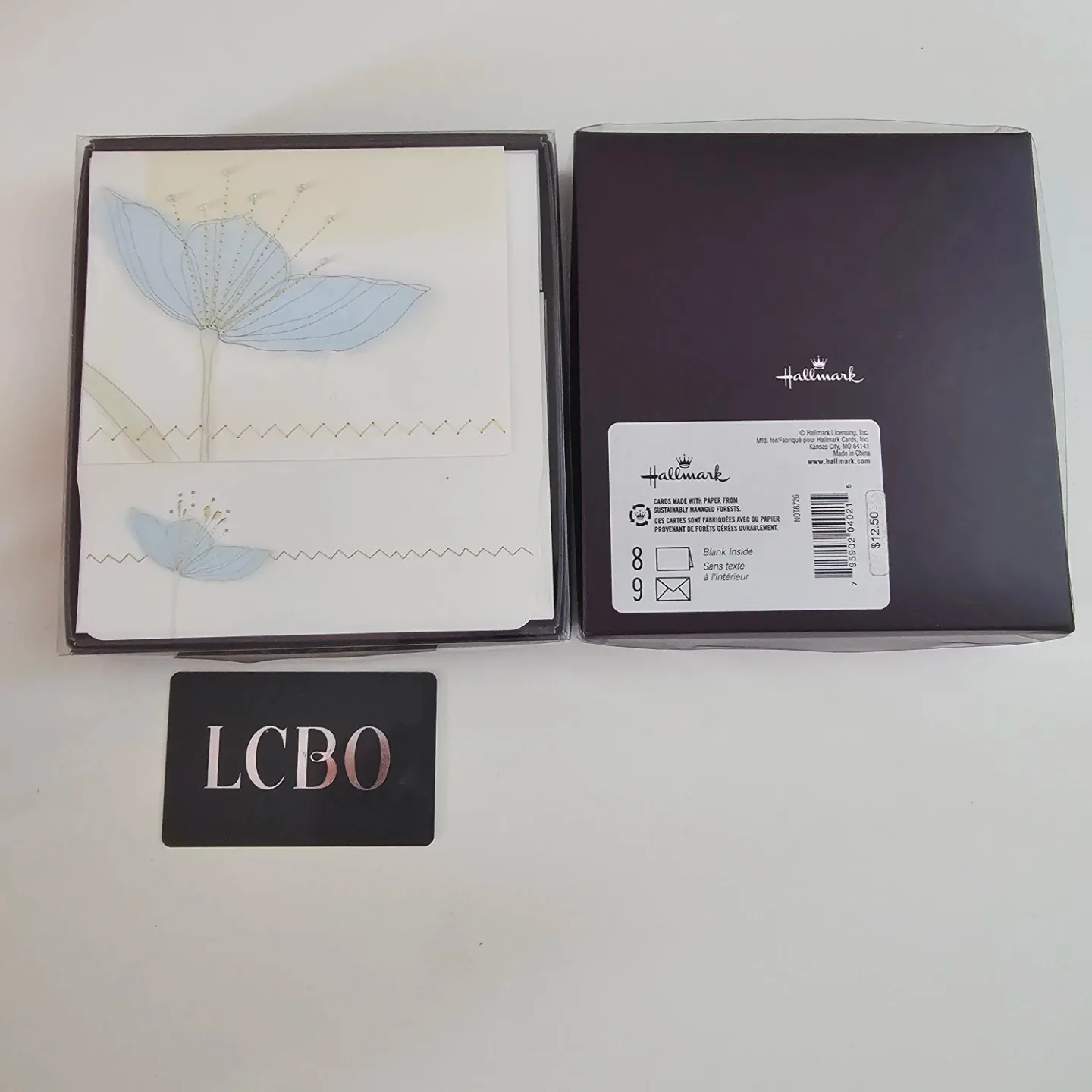 Hallmark Blank Inside Note Cards Set (8 cards with envelopes) image indicator(2)