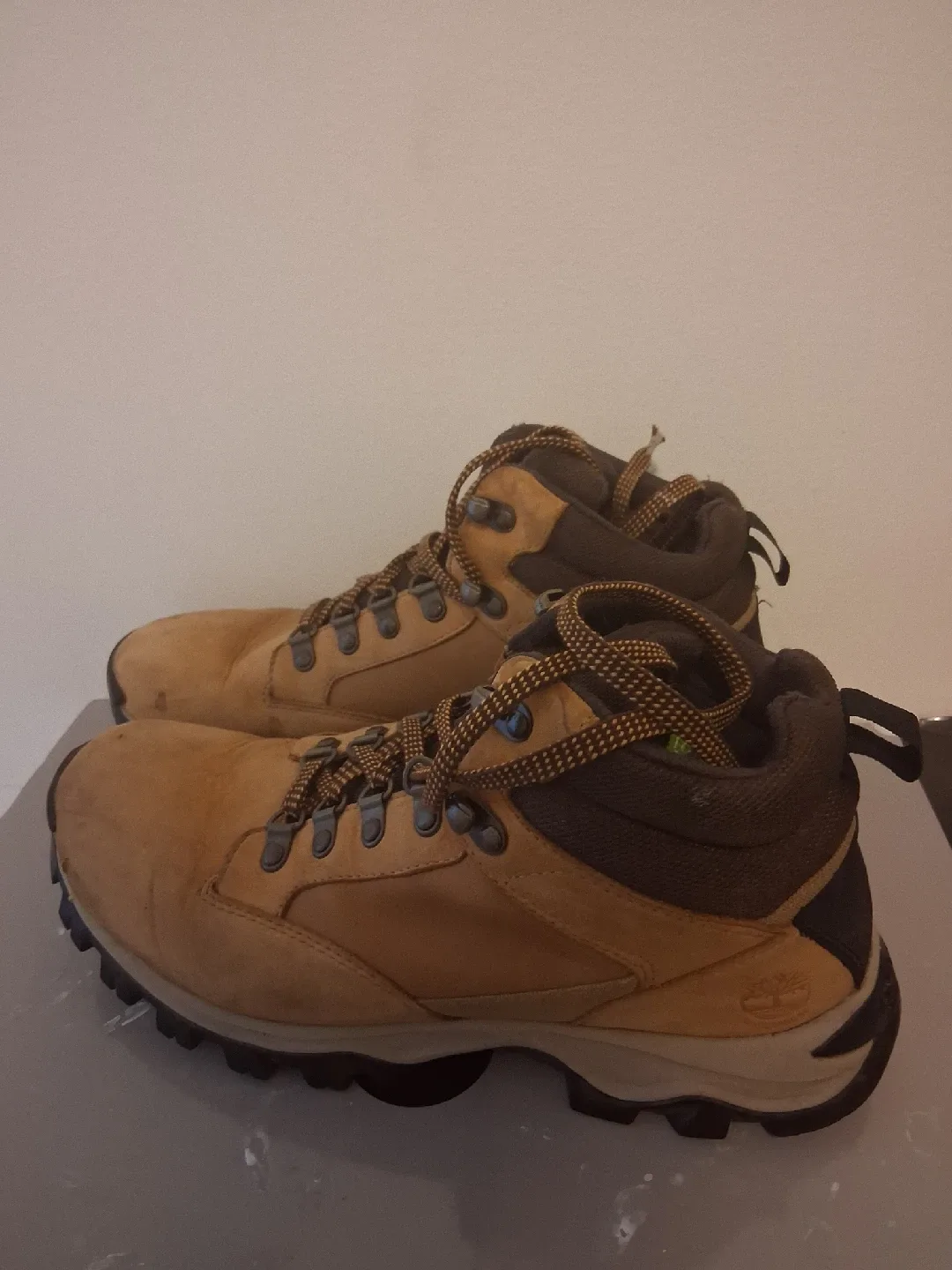 Timberland Hiking Boots - Size 9 US image indicator(2)