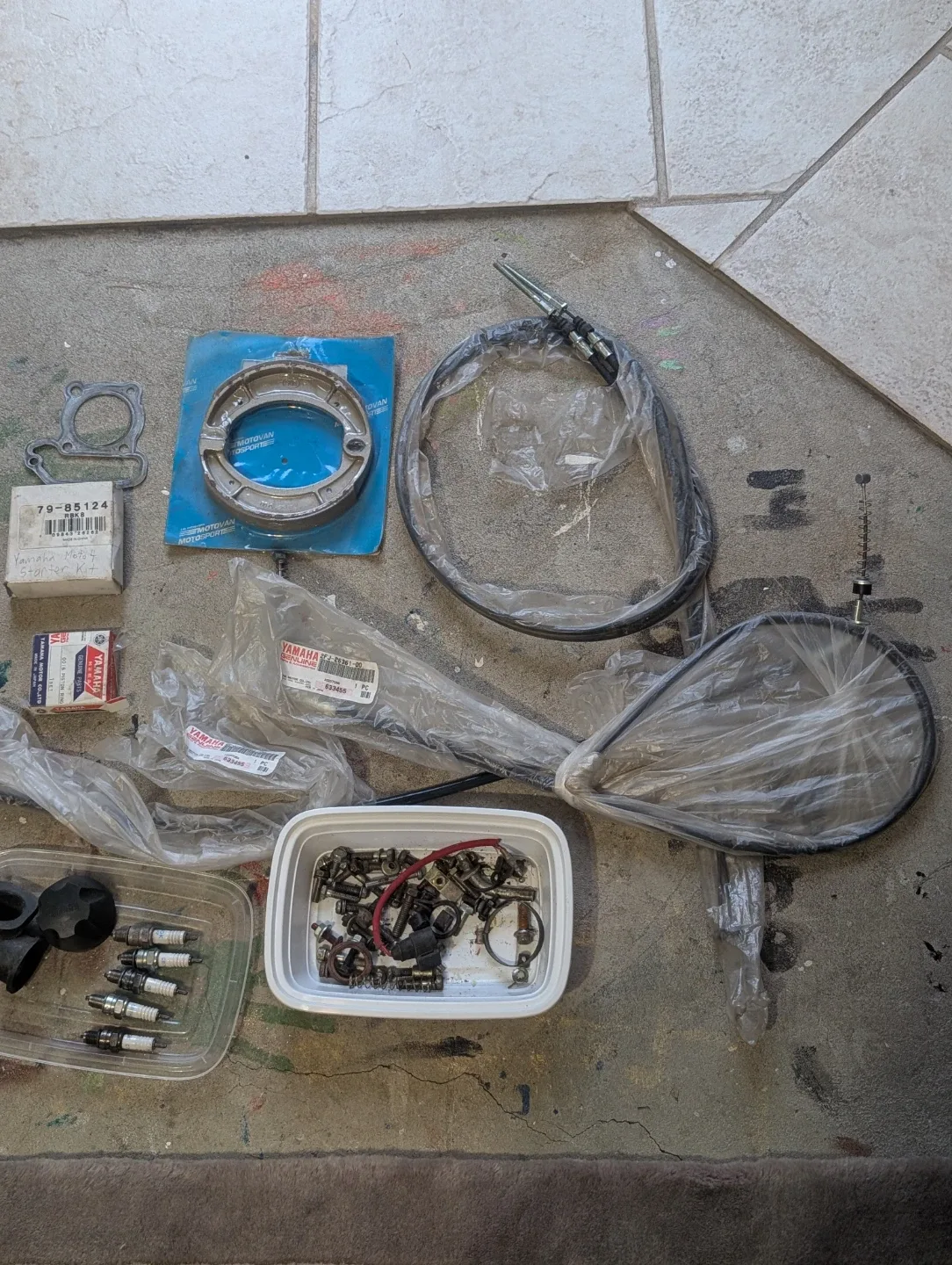 Yamaha Motorcycle Parts Lot image indicator(3)