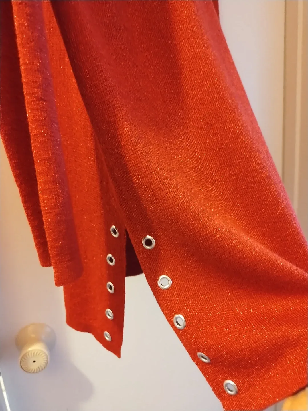 🥕Lily Morgan Red Metallic Top - Size M/M image indicator(2)