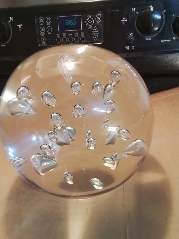 Modernist & Large Clear Controlled Bubbles Art Glass Ball 8" - photo 3