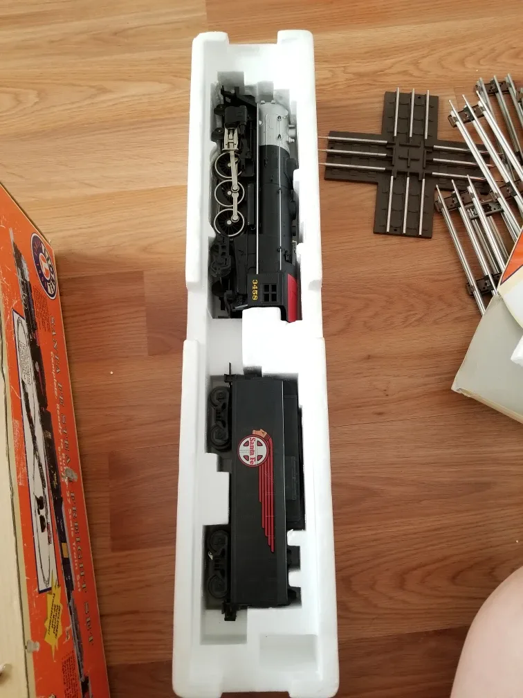 Lionel Santa Fe Steam Freight Train Set image indicator(8)