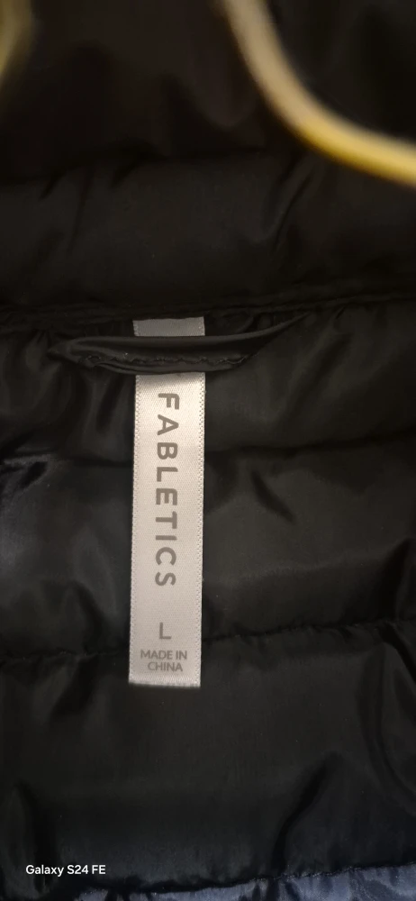 Ladies  black vest ( winter) - photo 2