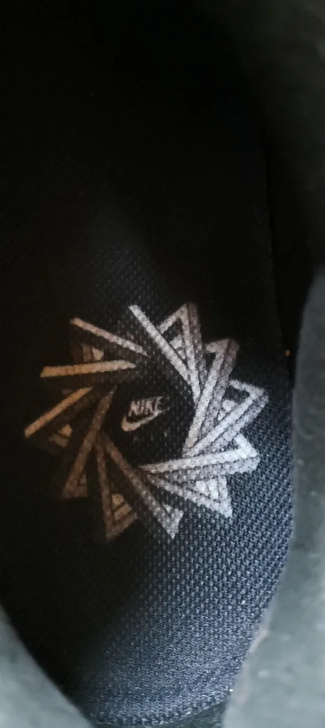 Nike Air Max 270 React - US 10 image indicator(4)