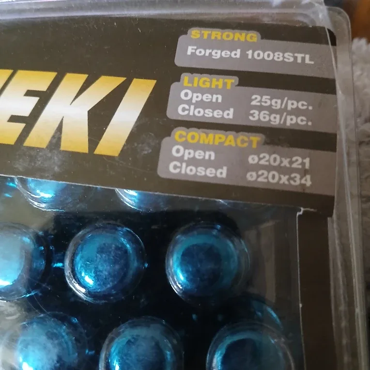 Muteki Super Tuner Lug Nuts - Chrome Blue image indicator(2)