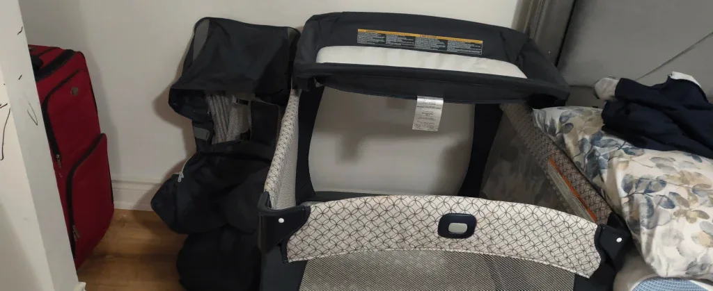 Graco Pack 'n Play Portable Playard image indicator(2)