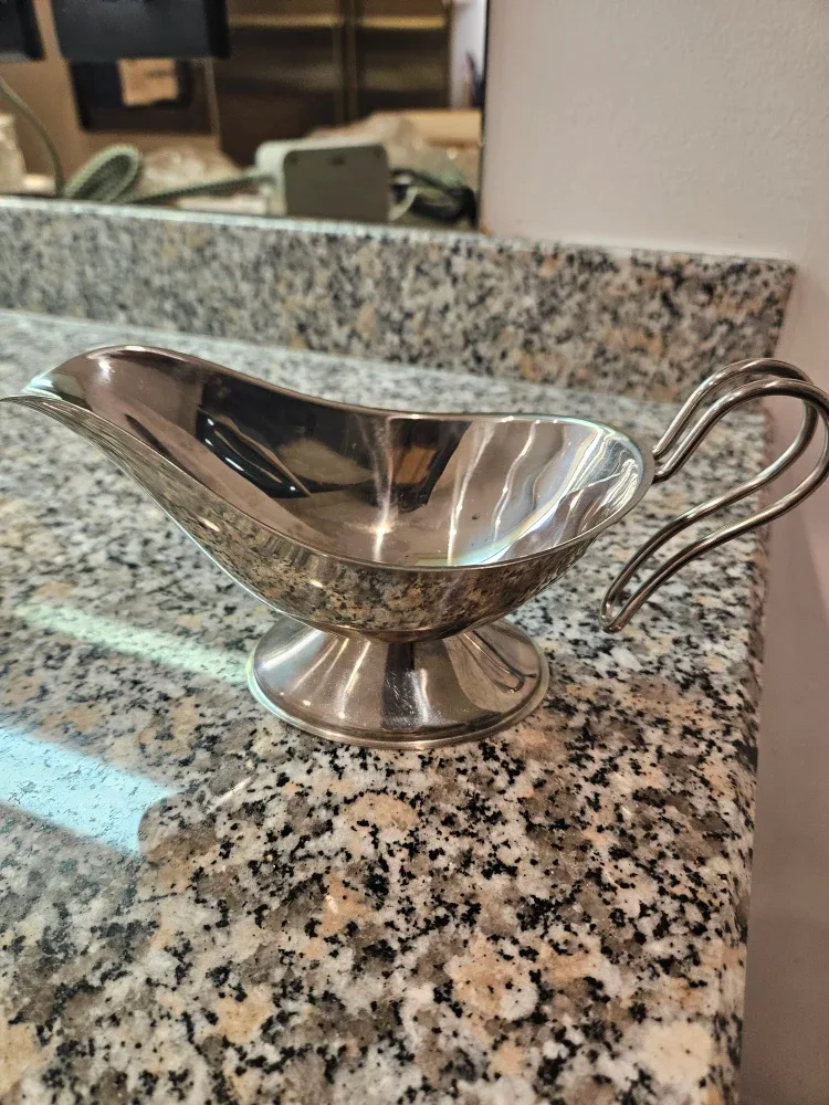 Silver Gravy Boat with Handle image indicator(2)