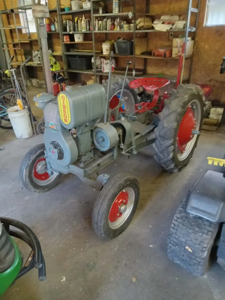 1946 Vintage Gibson Tractor image indicator(2)