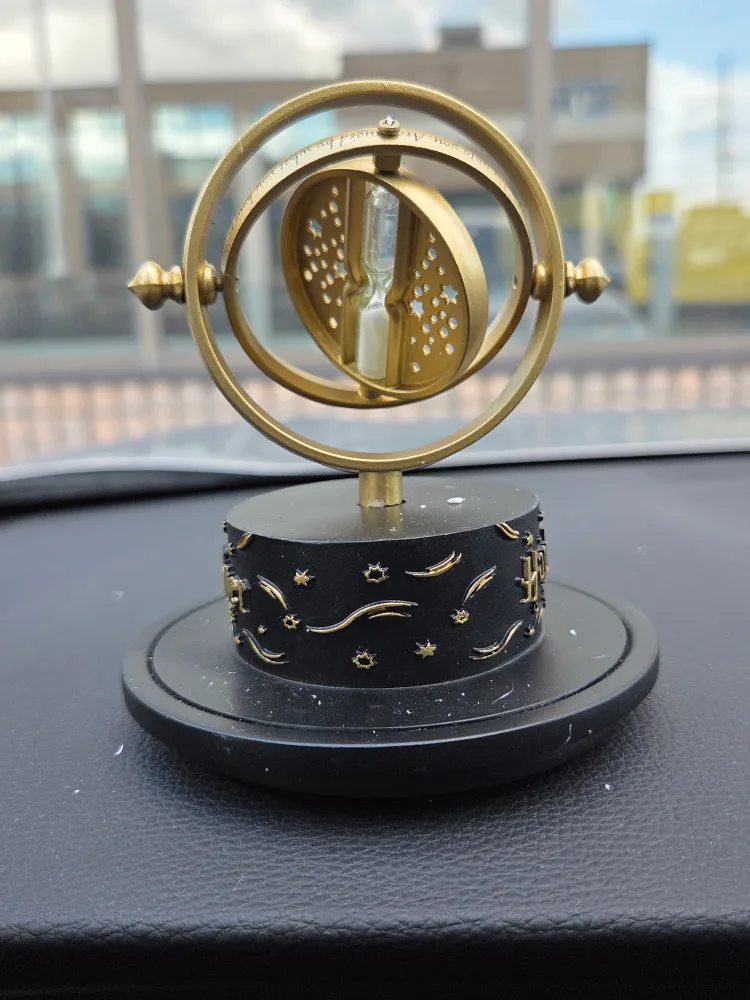 Harry Potter Time Turner Decoration image indicator(2)