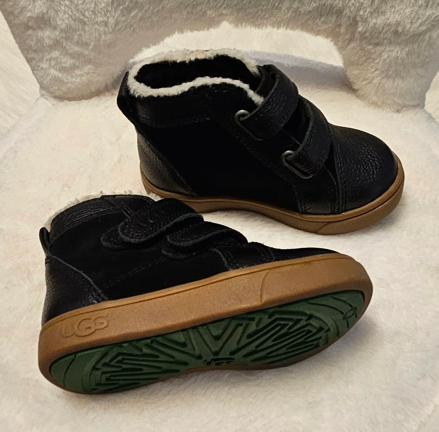 UGG Rennon II Boot Toddler/Little kid Black image indicator(3)