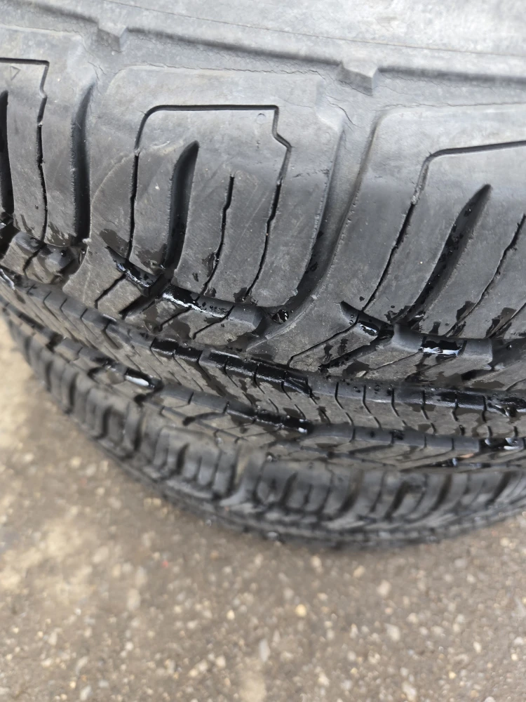 Goodyear 225/65R17 Tires - photo 3