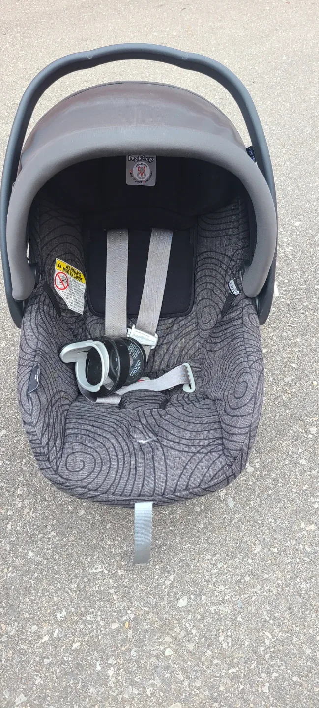 Peg Perego Viaggio Car Seat & Stroller 🥕 image indicator(8)