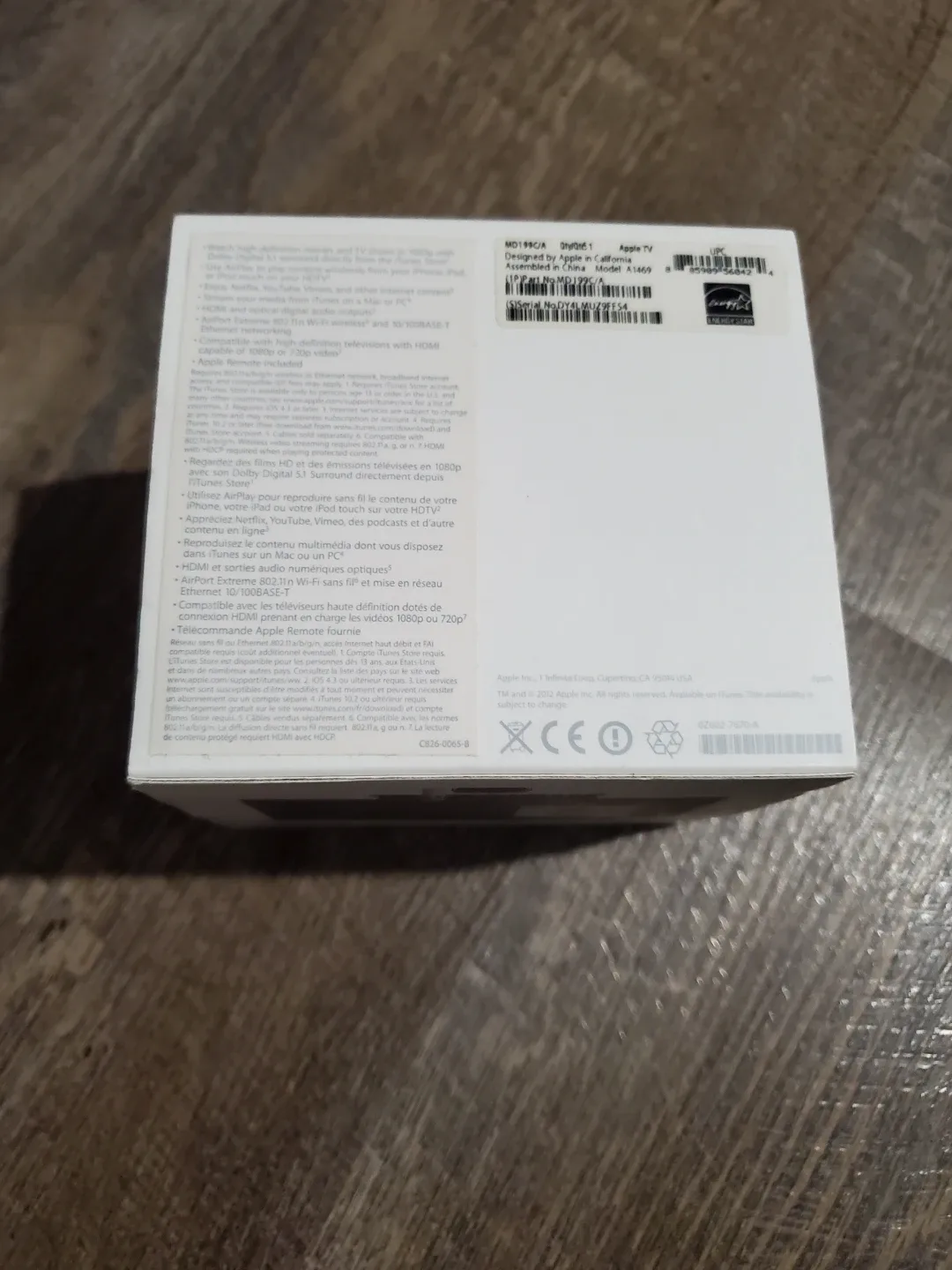 Apple TV (3rd Generation) with Remote & Box image indicator(2)