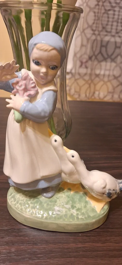 Vintage Ceramic Figurine Boy with Geese image indicator(8)