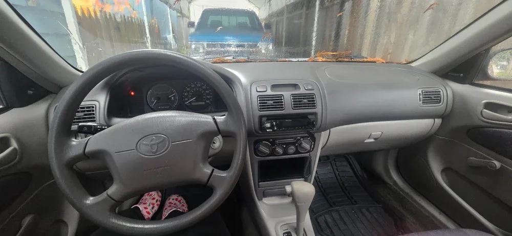 2000 Toyota Corolla Sedan image indicator(4)