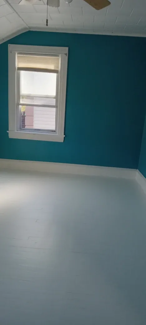 Cuarto en renta ya disponible image indicator(2)