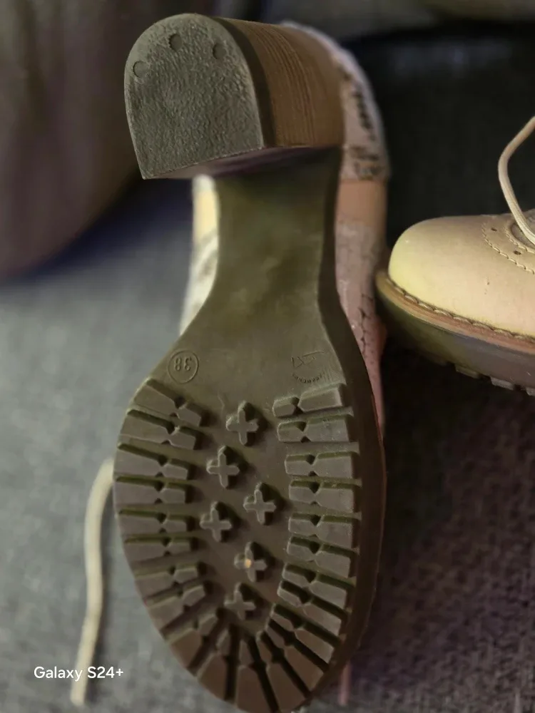 Beige Lace-Up Heels - Size 38 image indicator(5)