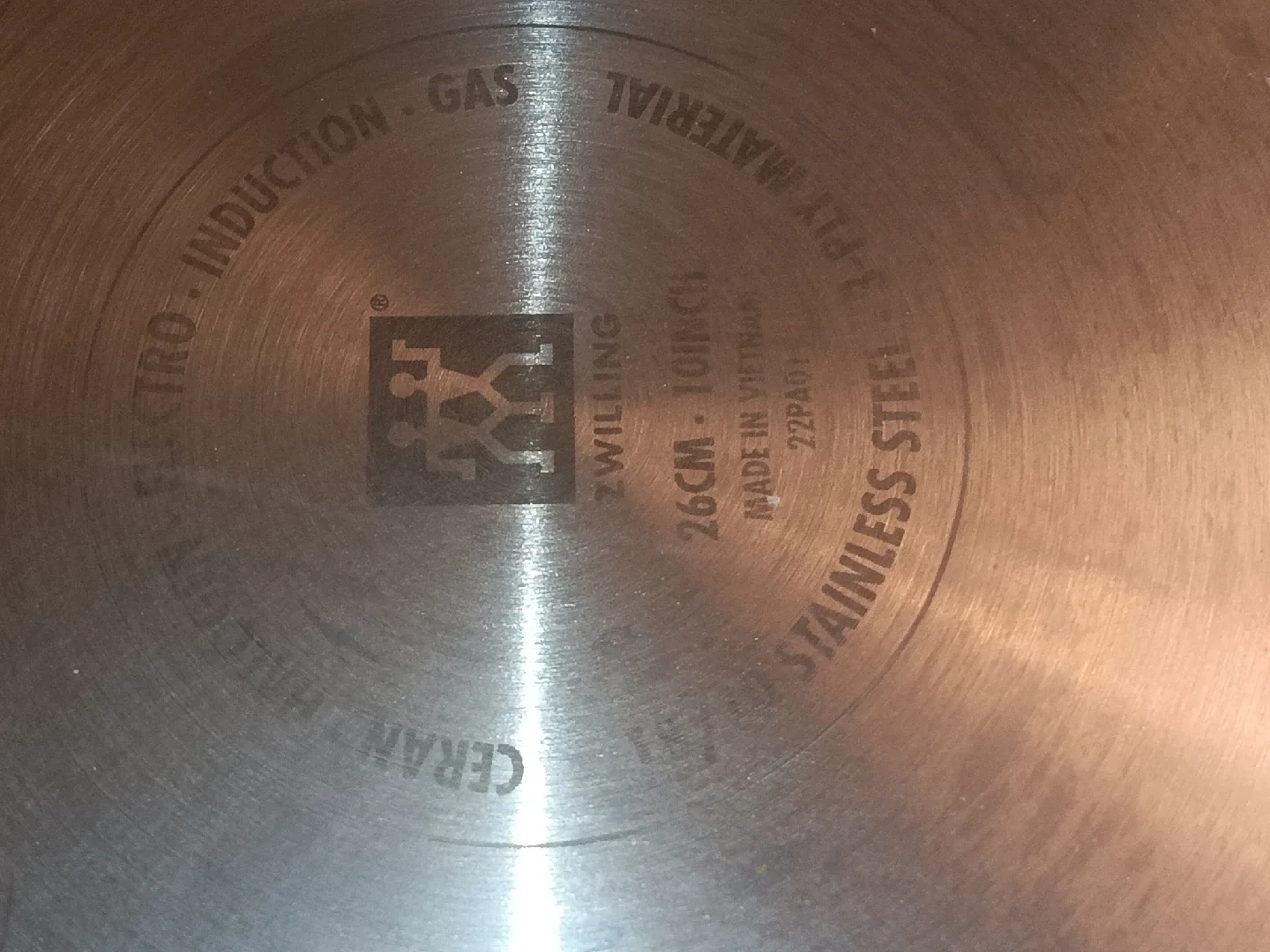 Zwilling J.A. Henckels 10-inch Fry Pan image indicator(3)