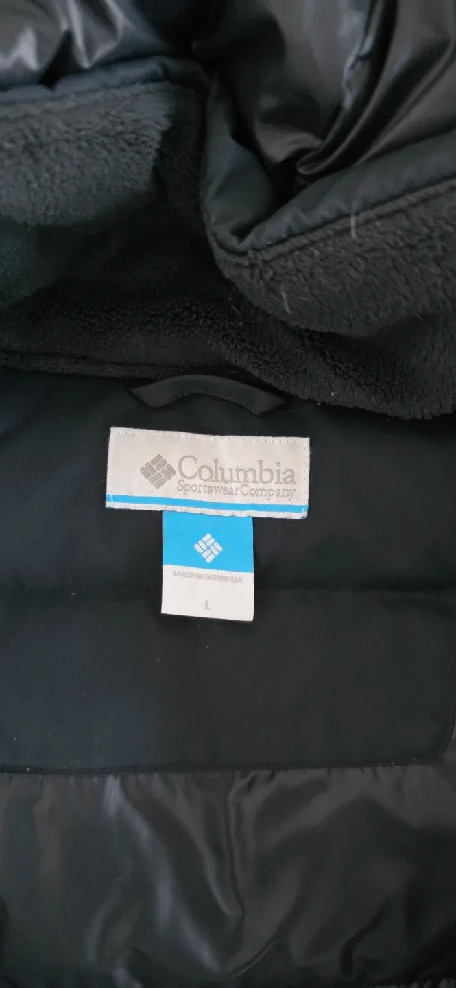 Columbia Black Winter Coat - Size L image indicator(2)