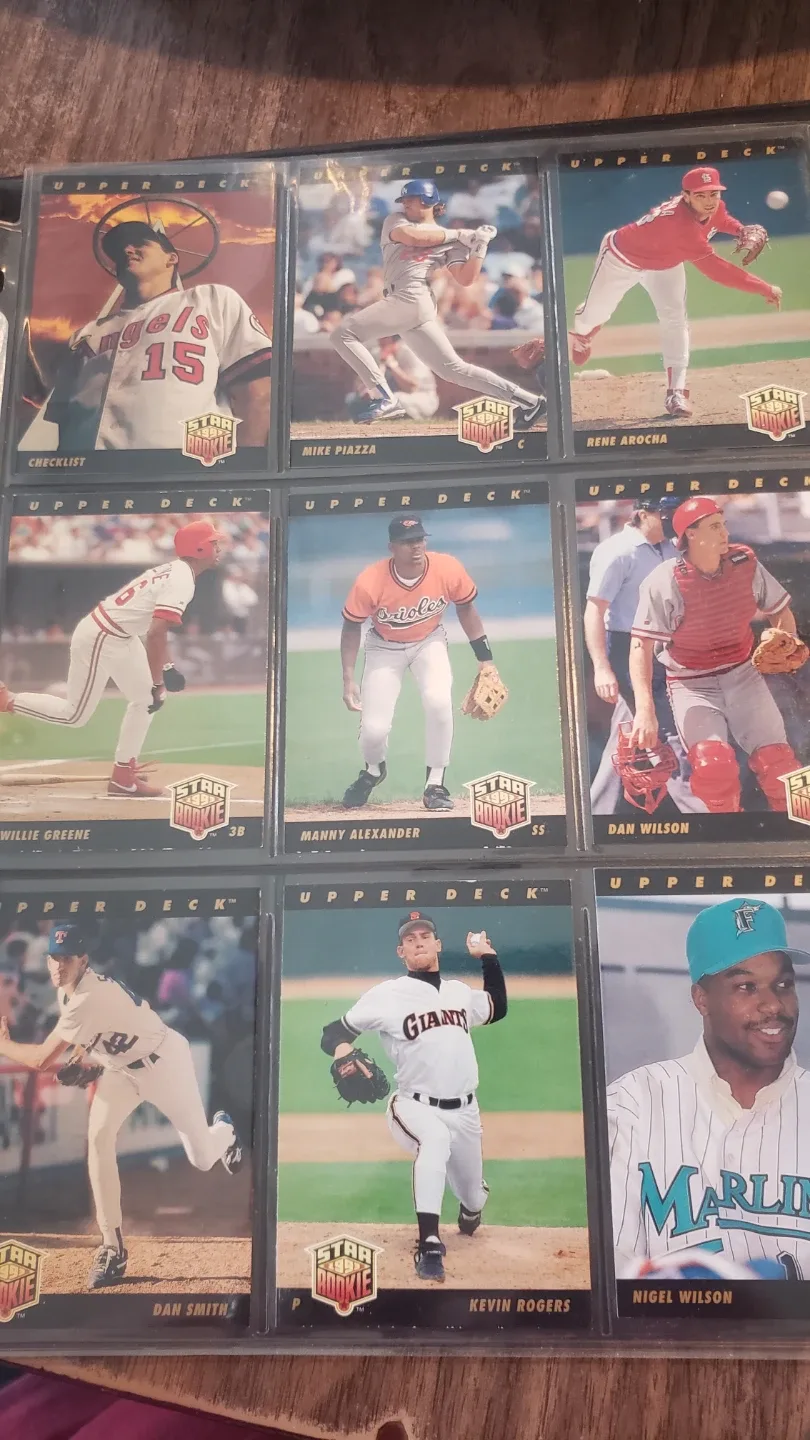 Baseball Collectors Trading Cards Binder image indicator(3)