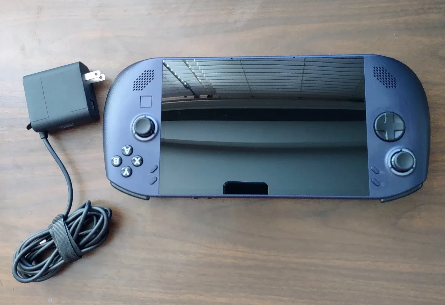 Lenovo Legion Go S SteamOS  Z1 Extreme Handheld Gaming Console image indicator(2)