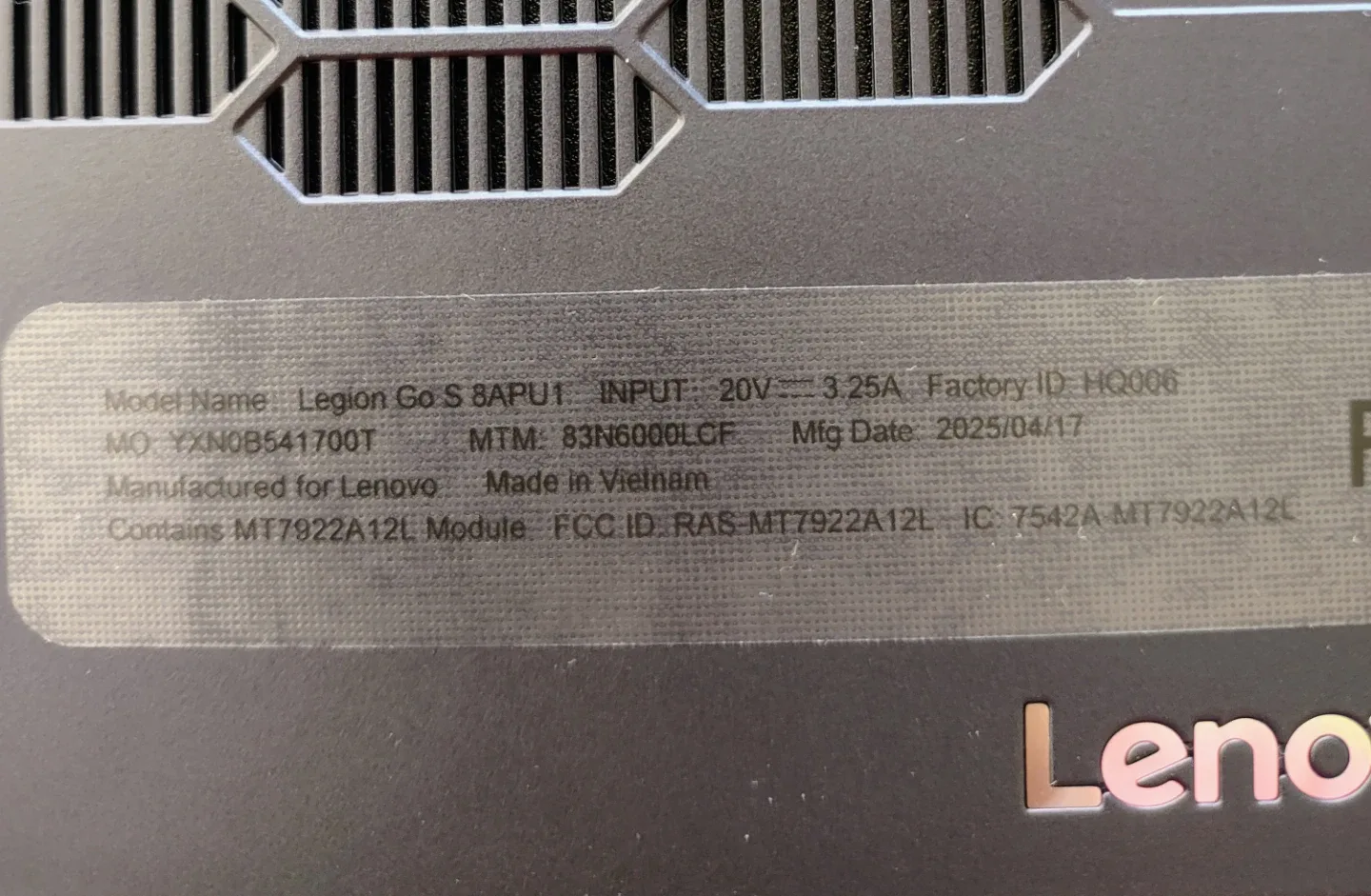 Lenovo Legion Go S SteamOS  Z1 Extreme Handheld Gaming Console image indicator(6)