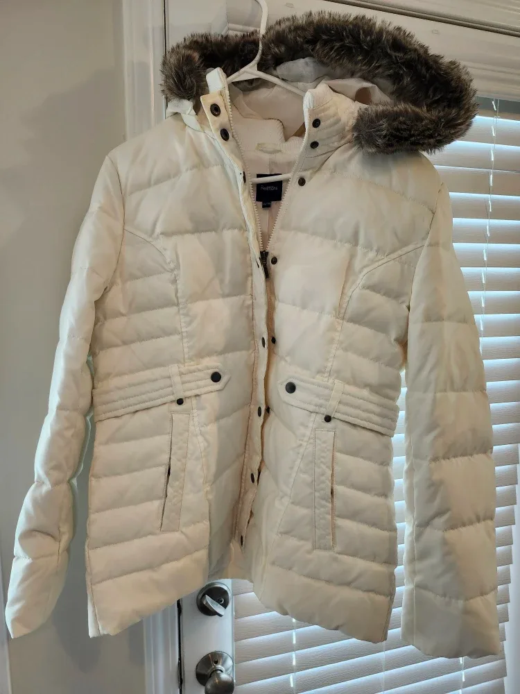 Reitmens - Kellmans White Puffer Jacket - XL image indicator(2)