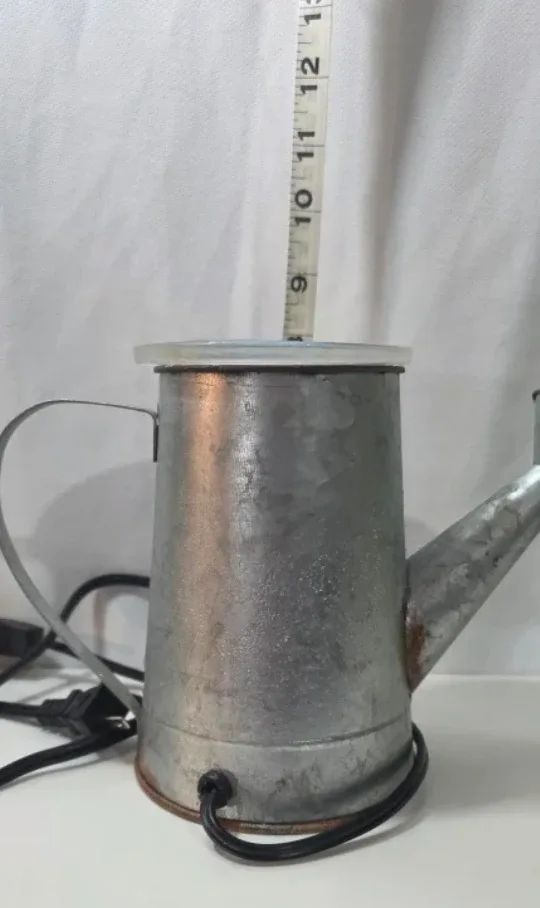 Scensty Galvanized Watering Can Electric Wax Warmer image indicator(3)