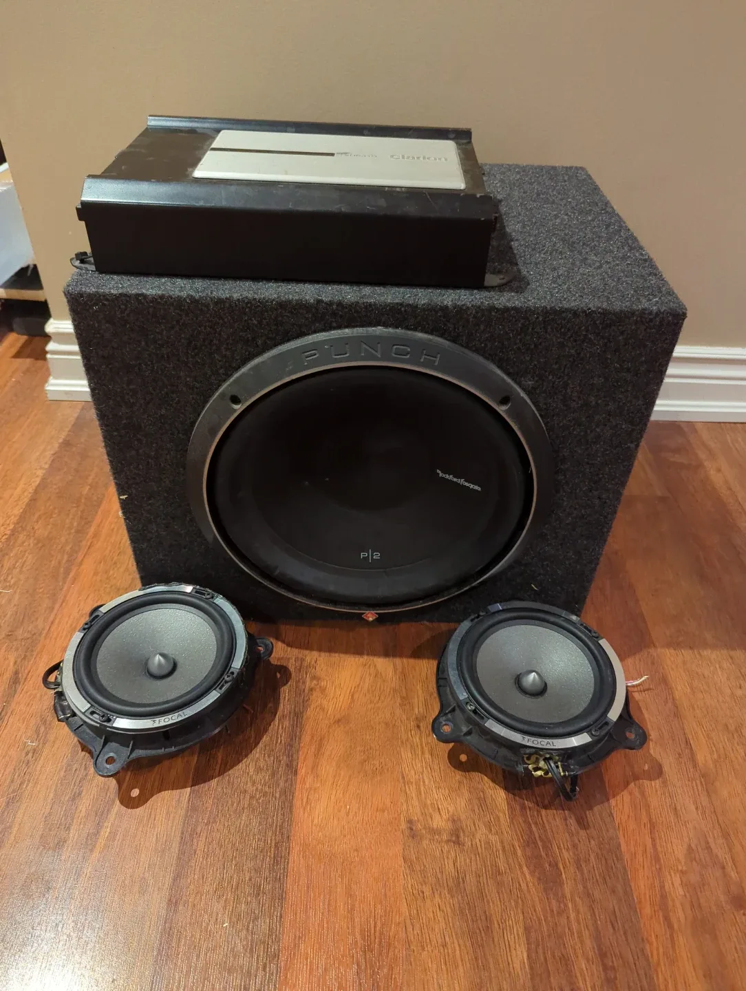 Rockford Fosgate P2 Subwoofer, Clarion Amp, Focal Speakers