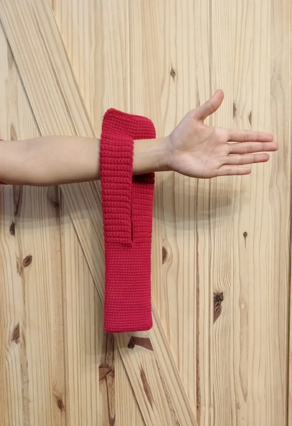 Crocheted Modern Phone Pocket