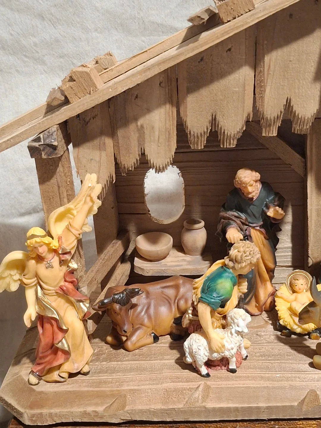 Nativity Scene Set with Wooden Stable image indicator(2)